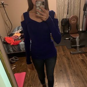 Guess cold shoulder sweater